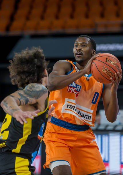 转会市场上 转会市场上