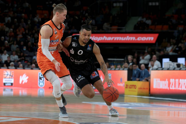 能会在中场 能会在中场